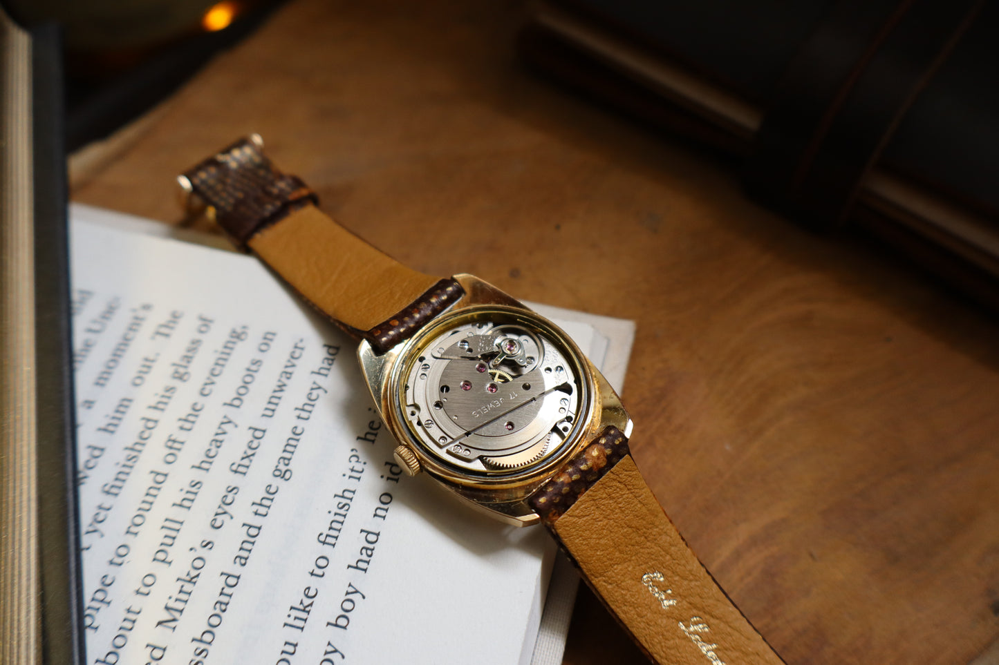 Anker Chocolate Dial