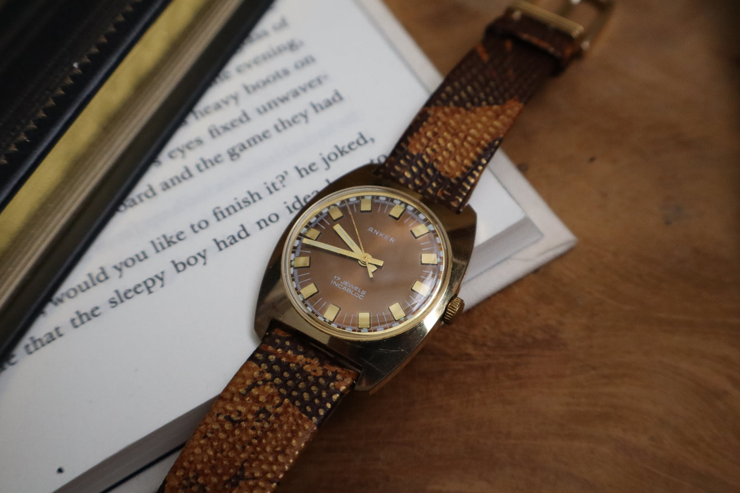 Anker Chocolate Dial