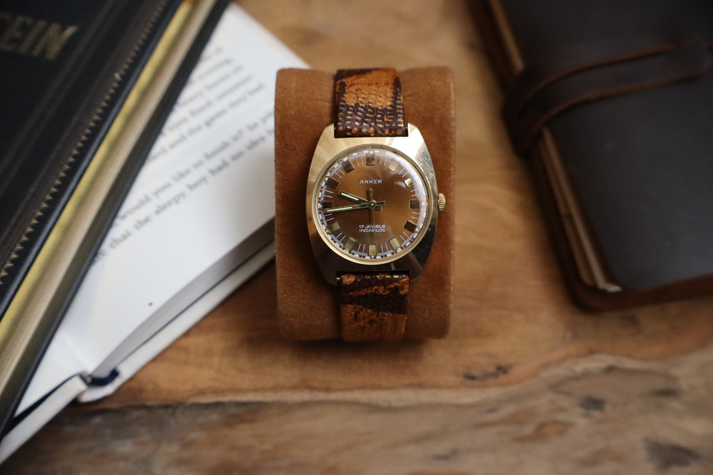 Anker Chocolate Dial