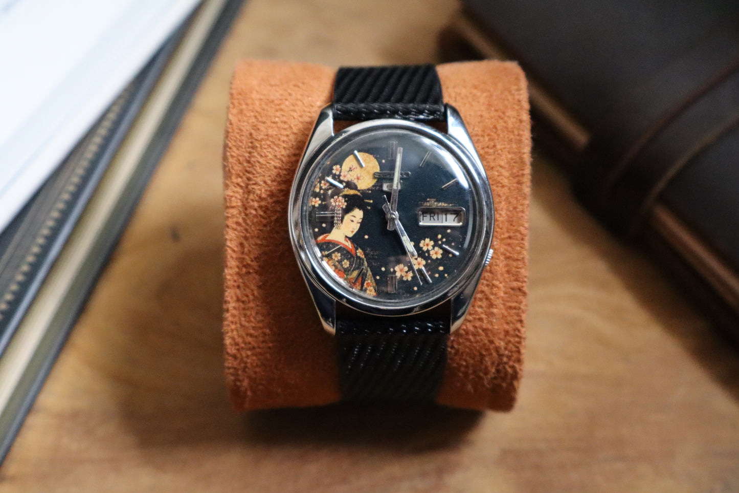 Seiko 5 Custom Geisha & Sakura Art Dial
