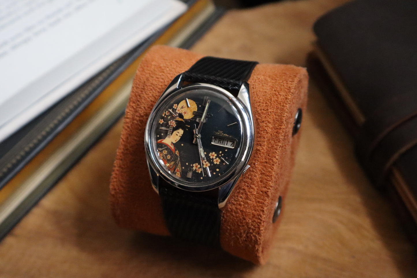 Seiko 5 Custom Geisha & Sakura Art Dial