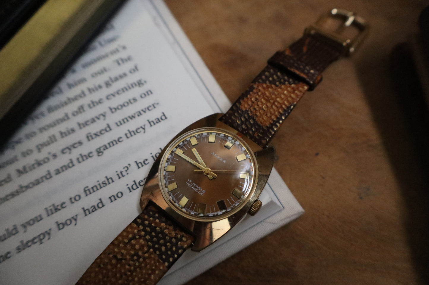 Anker Chocolate Dial
