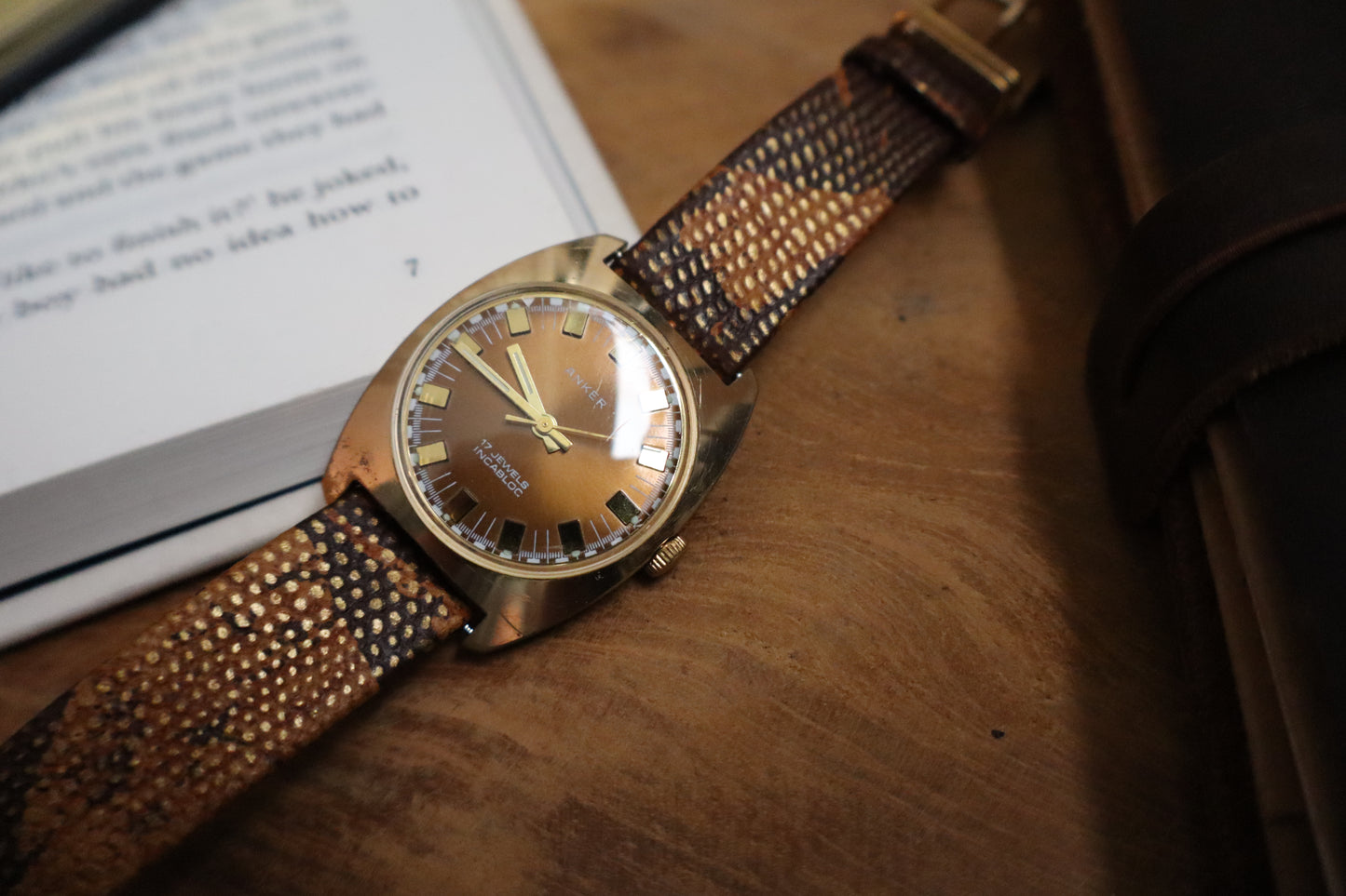 Anker Chocolate Dial